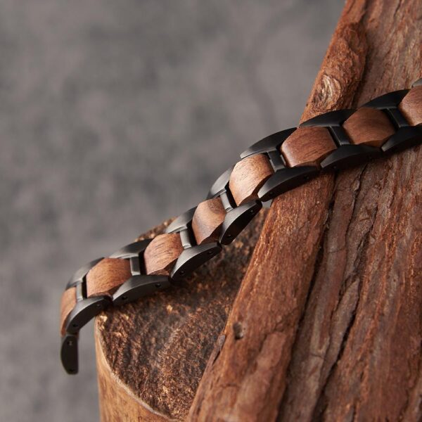 Bracciale uomo in legno di noce e acciaio invecchiato, Modern Natural