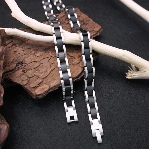 Bracciale uomo nero in legno di noce e acciaio, Old Natural Black 10 mm